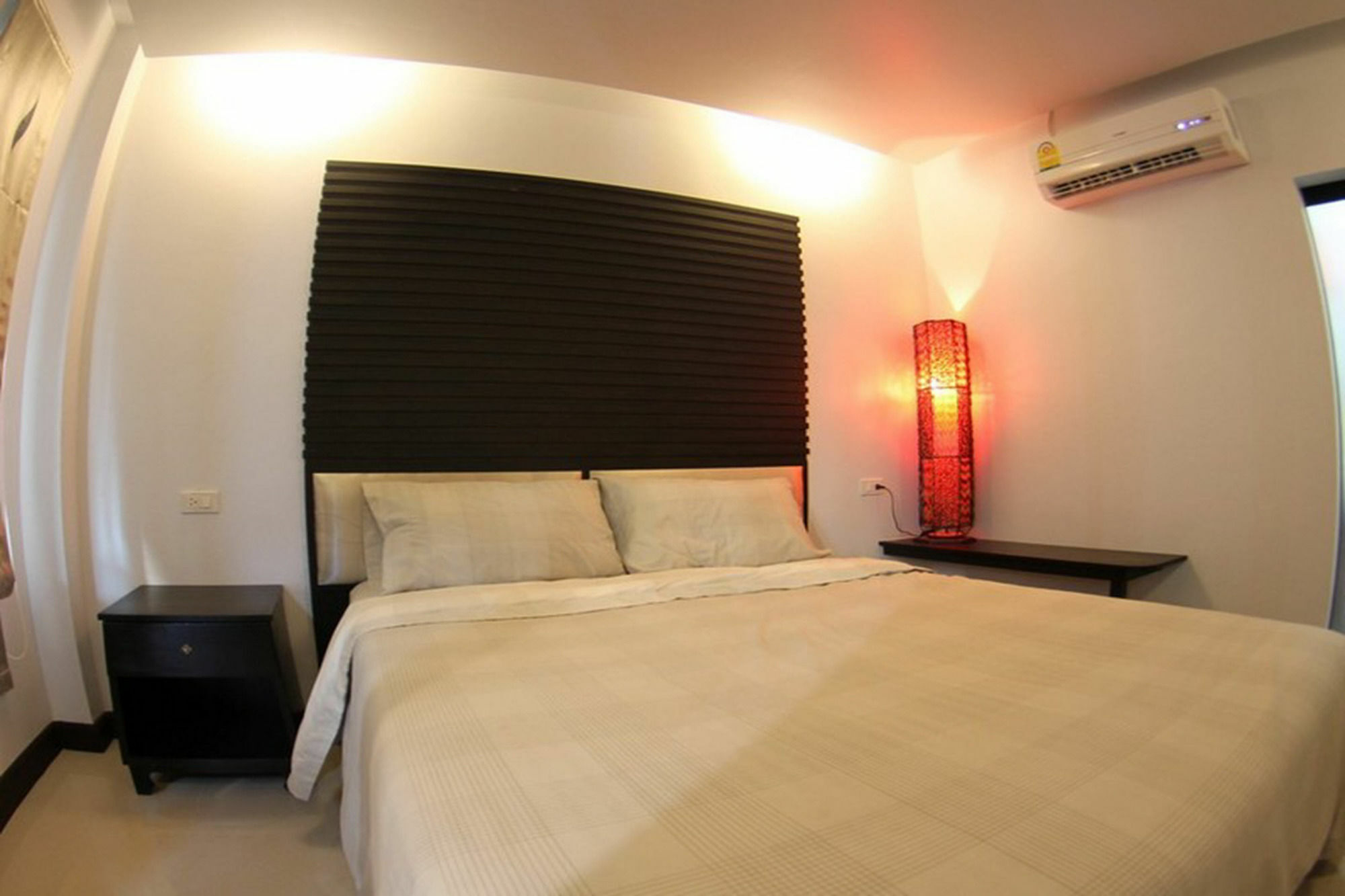 Wilawan Pool Resort Koh Larn Extérieur photo